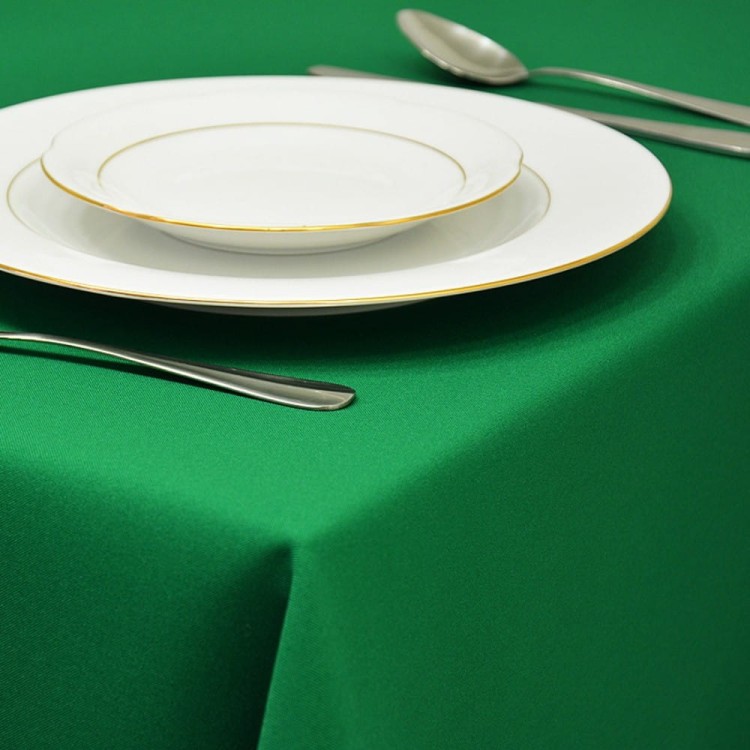 obrus-gladki-jednokolorowy-zielen-trawy.jpg